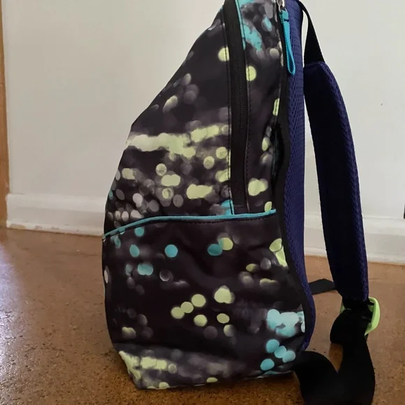 Iviva Backpack - Picture 4 of 10